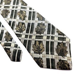 Alexander Julian‎ Colours Green Tan Leaf Print Plaid Wide Silk Tie